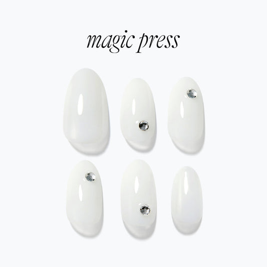 Dashing Diva Magic Press- Clear White (Almond) | 穿戴甲| Press On Nail