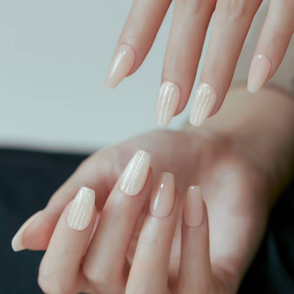 Dashing Diva Magic Press- Glass Beige (Coffin) | 穿戴甲| Press On Nail