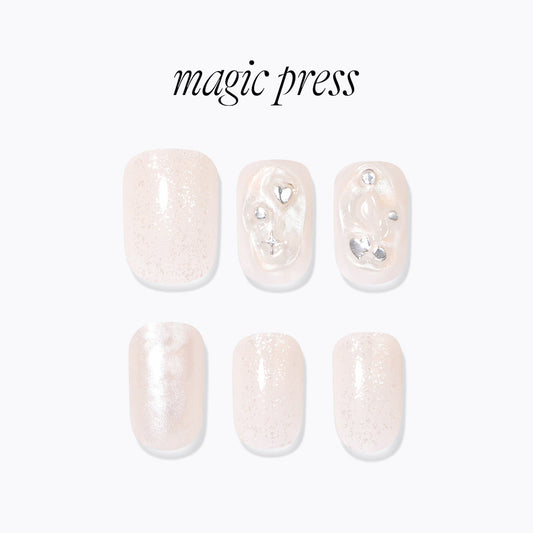 Dashing Diva Magic Press- Silver Dewey (Regular Round or Regular Oval) | 穿戴甲| Press On Nail