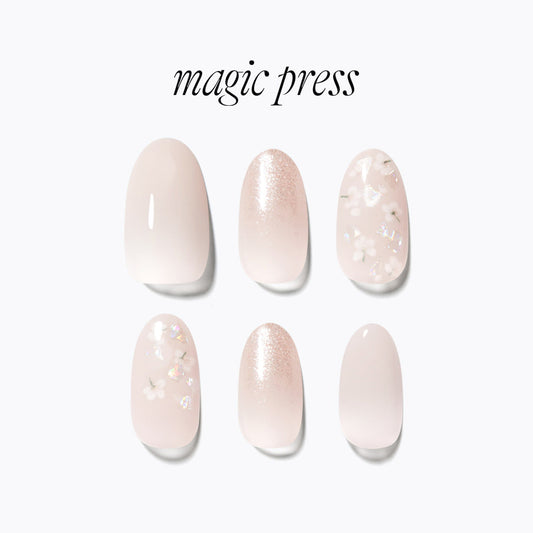 Dashing Diva Magic Press- White floral (Almond) | 穿戴甲| Press On Nail