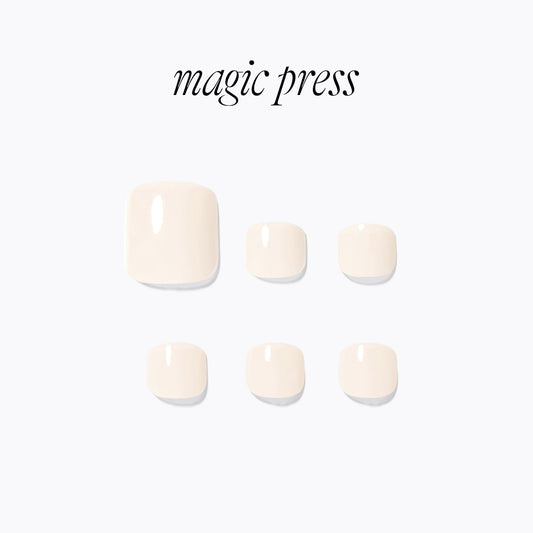 Dashing Diva Magic Press Pedicure-Creamy White | 穿戴甲(腳甲)| Press On Pedicure
