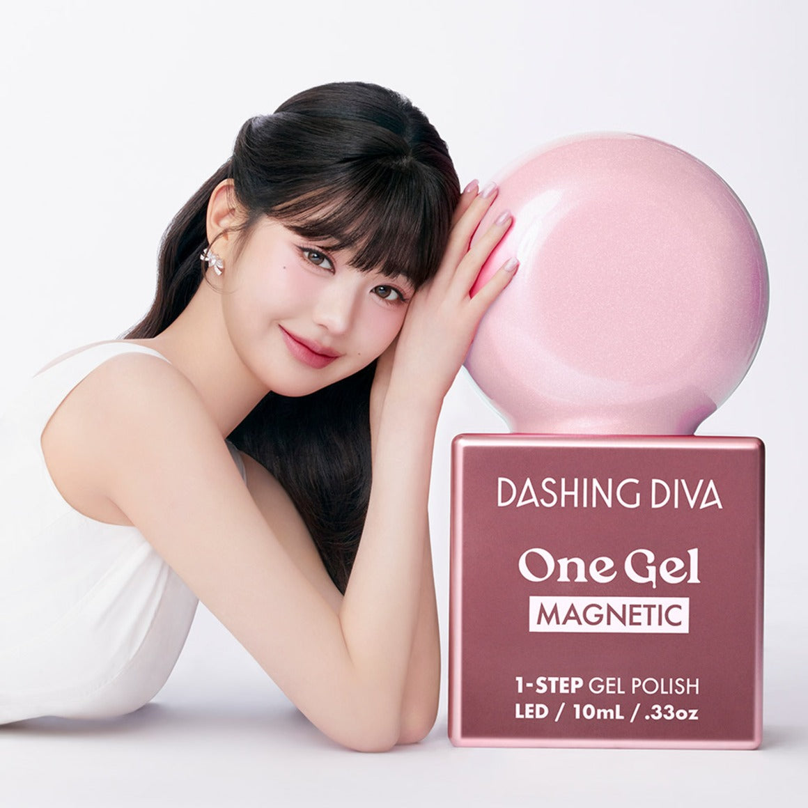 Dashing Diva - Moment | GEL甲油 | Magnetic Gel | 日常必備!柔和粉紅色調,低調奢華貓眼光澤