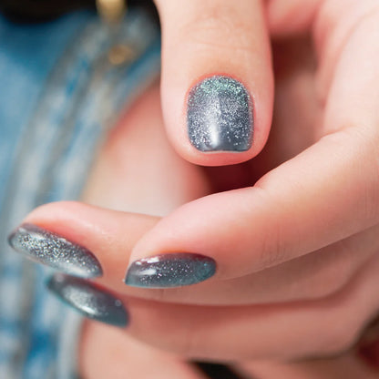 Gel Me1 Japan|17. Midnight Blue ｜午夜藍貓眼GEL甲油｜顯白GEL甲貼|指甲貼|Semi Cured Gel