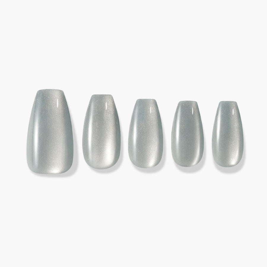 Best luxury press-on nails
