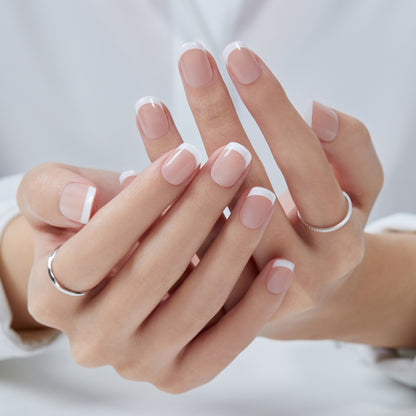 Dashing Diva Magic Press- Essential French (Regular Round) | 穿戴甲| Press On Nail