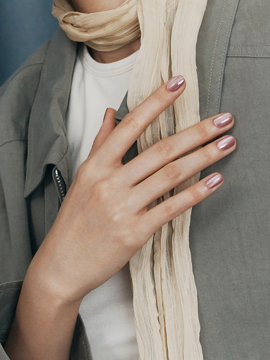 no UV cat-eye nail polish
