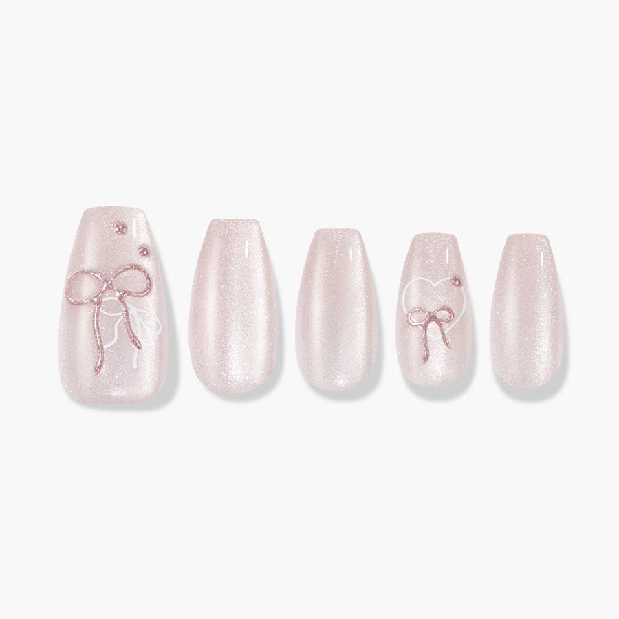 粉紅貓眼蝴蝶結美甲