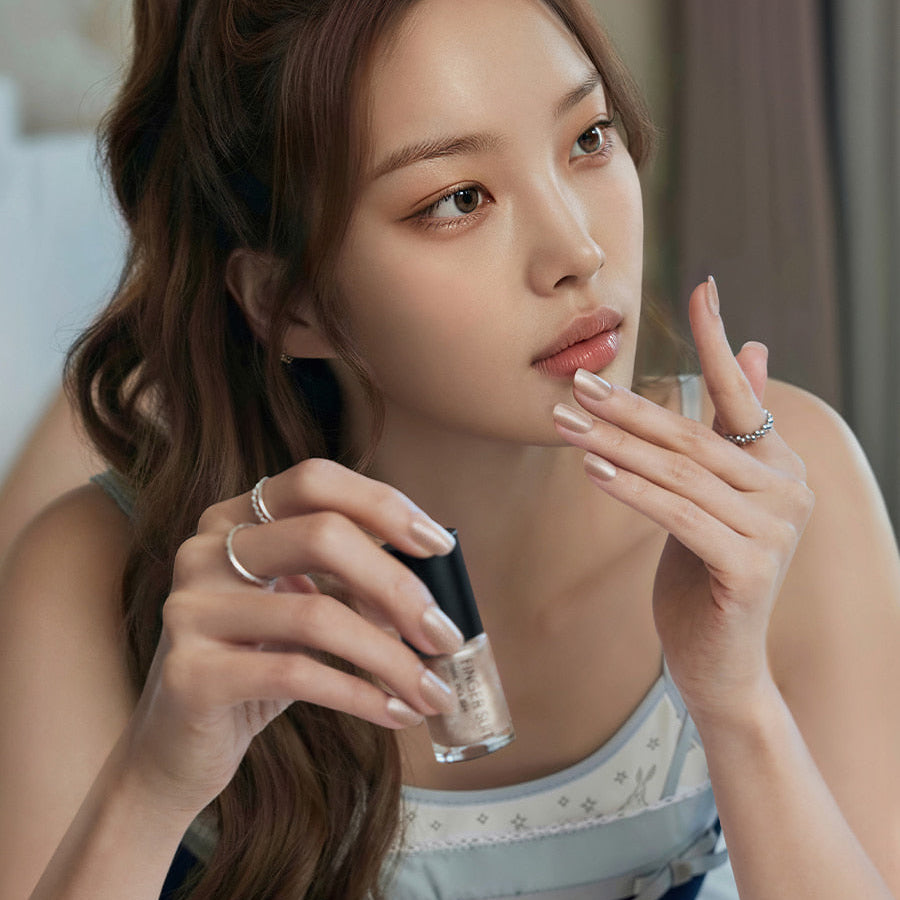 裸色貓眼指甲油