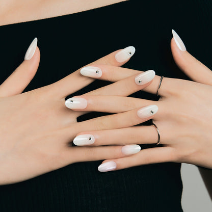 Dashing Diva Magic Press- Clear White (Almond) | 穿戴甲| Press On Nail