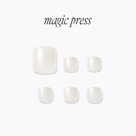 Dashing Diva Magic Press Pedicure- Mellow | 穿戴甲（腳甲）| Press On Pedicure