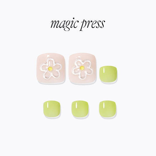 Dashing Diva Magic Press Pedicure- My Garden | 穿戴甲（腳甲）| Press On Pedicure