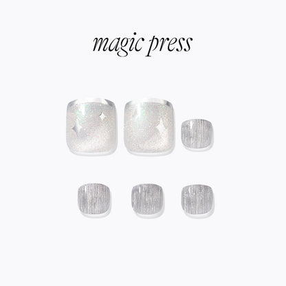 Dashing Diva Magic Press Pedicure- Silver Veil | 穿戴甲（腳甲）| Press On Pedicure