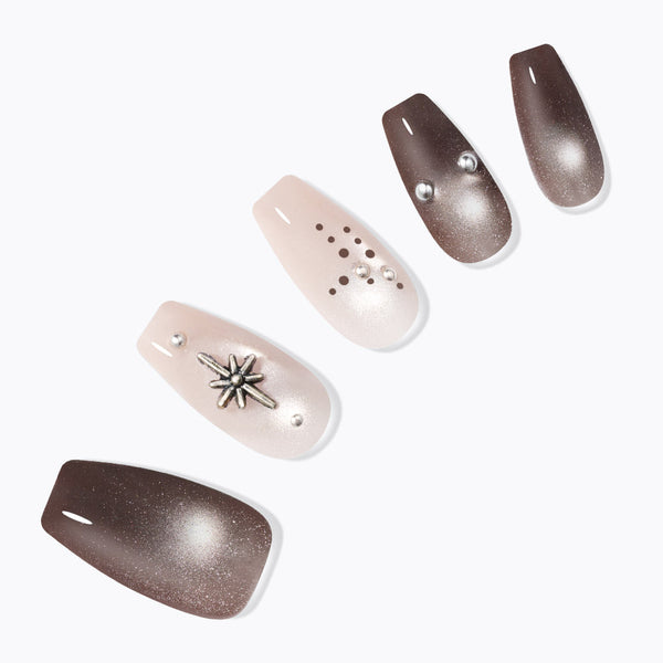 Jang Won-young’s PICK Press-on Nails