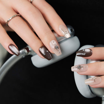 Jang Won-young’s PICK Press-on Nails