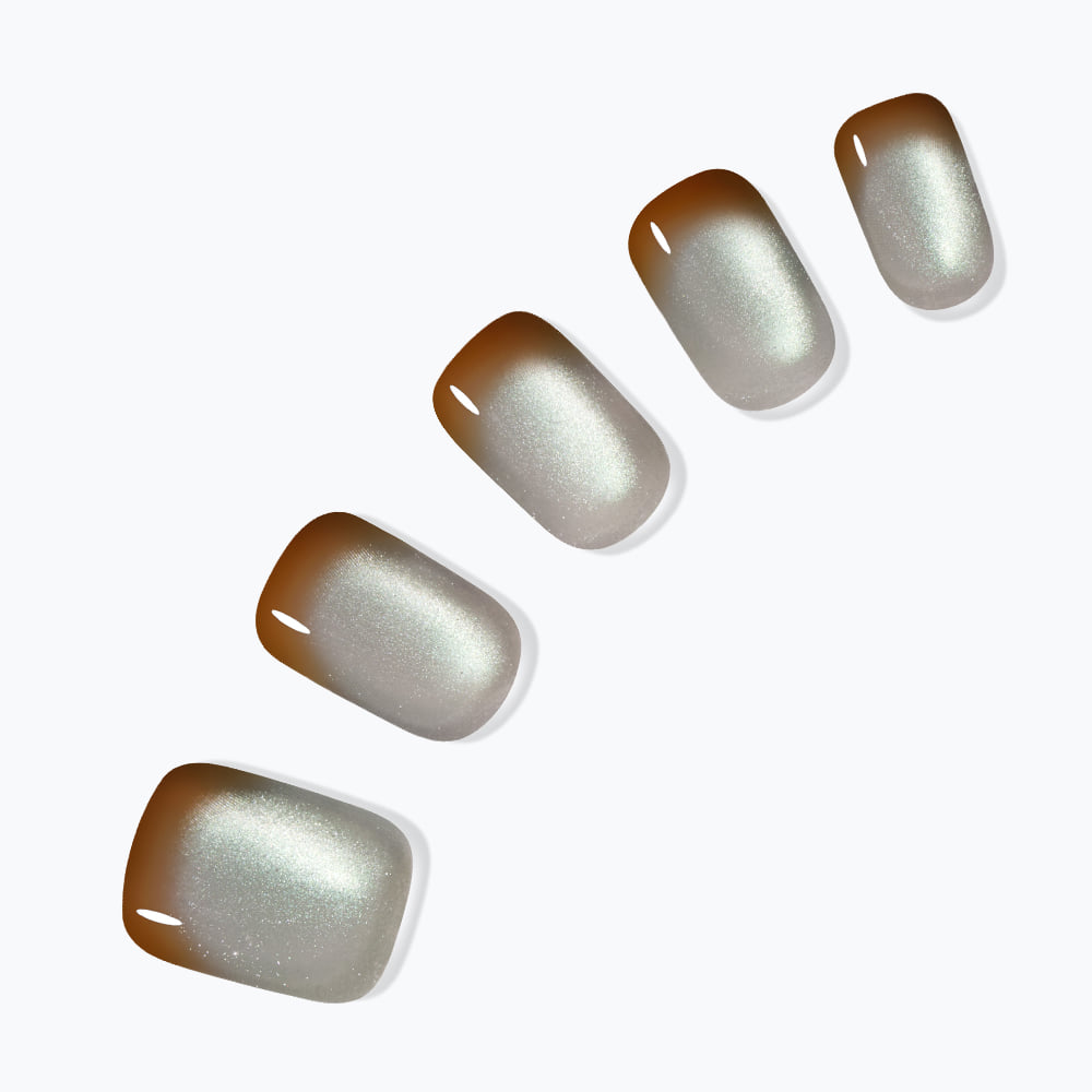 綠色貓眼穿戴甲