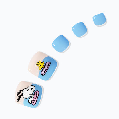 Dashing Diva Magic Press Pedicure- Summer Snoopy | 穿戴甲（腳甲）| Press On Pedicure