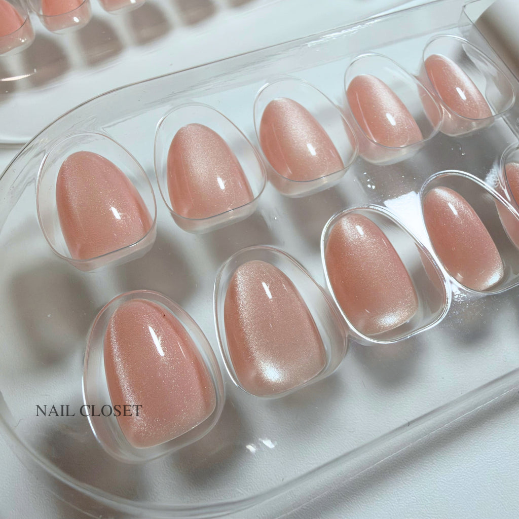 ohora NT Baby Glow Gel Nail Tips [Short Oval]｜嬰兒粉玻璃珠貓眼凝膠美甲片・短橢圓穿戴甲
