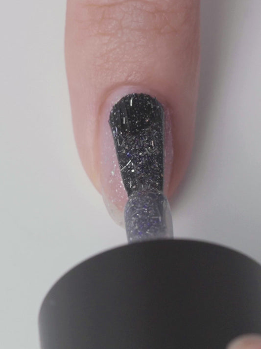 Finger Suit | Bluebell | 指甲油 | Glitter Nail Polish｜派對鏡球藍指甲油 | 銀藍閃片