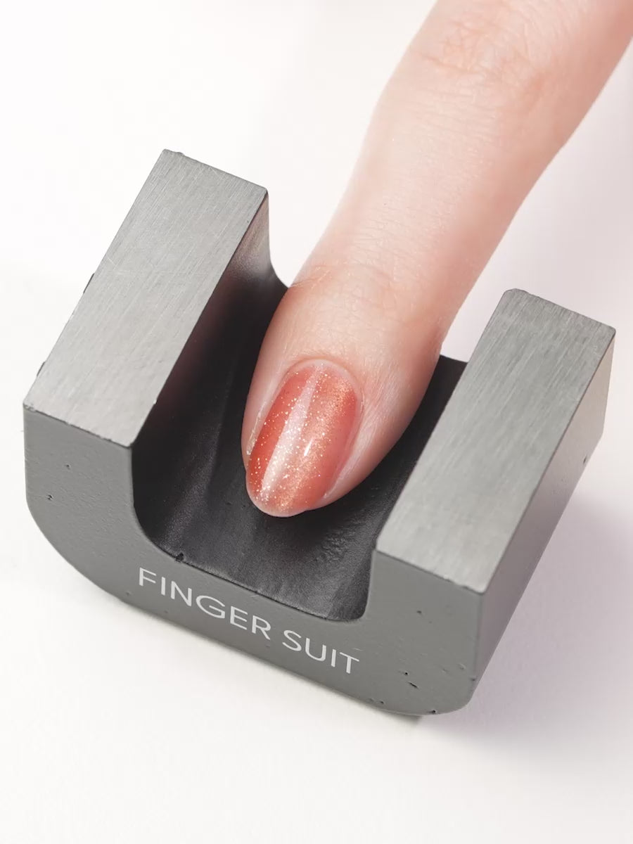 紅色貓眼指甲油